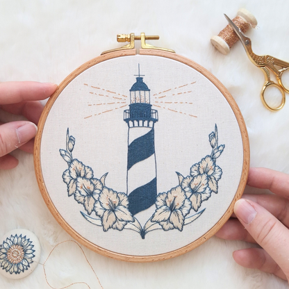 Kit de broderie - Un phare dans le coeur
