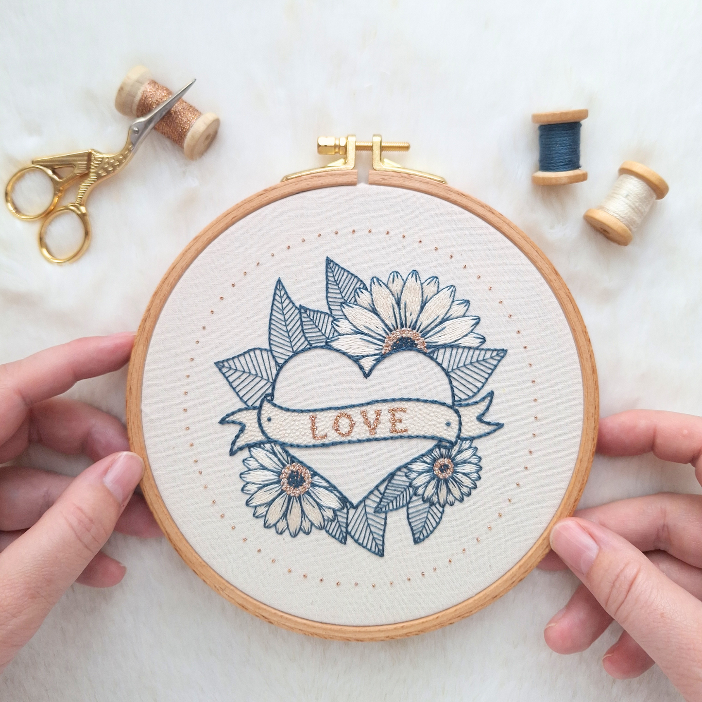 Kit de broderie - LOVE