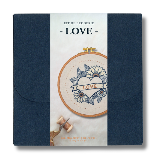 Kit de broderie - LOVE