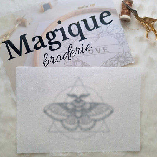 Magique broderie - Papillon de la lune