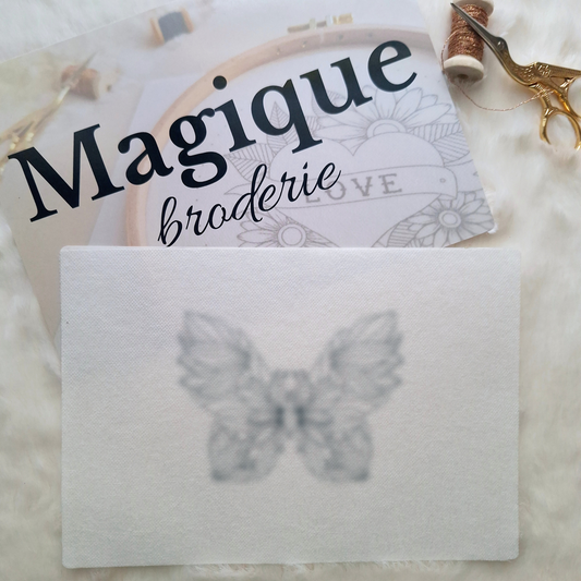 Magique broderie - Papillon de l'aube